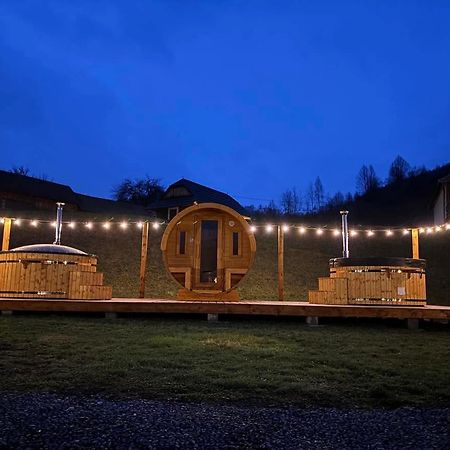 Biotour Camping & Restaurant Ghimeş-Făget Екстериор снимка