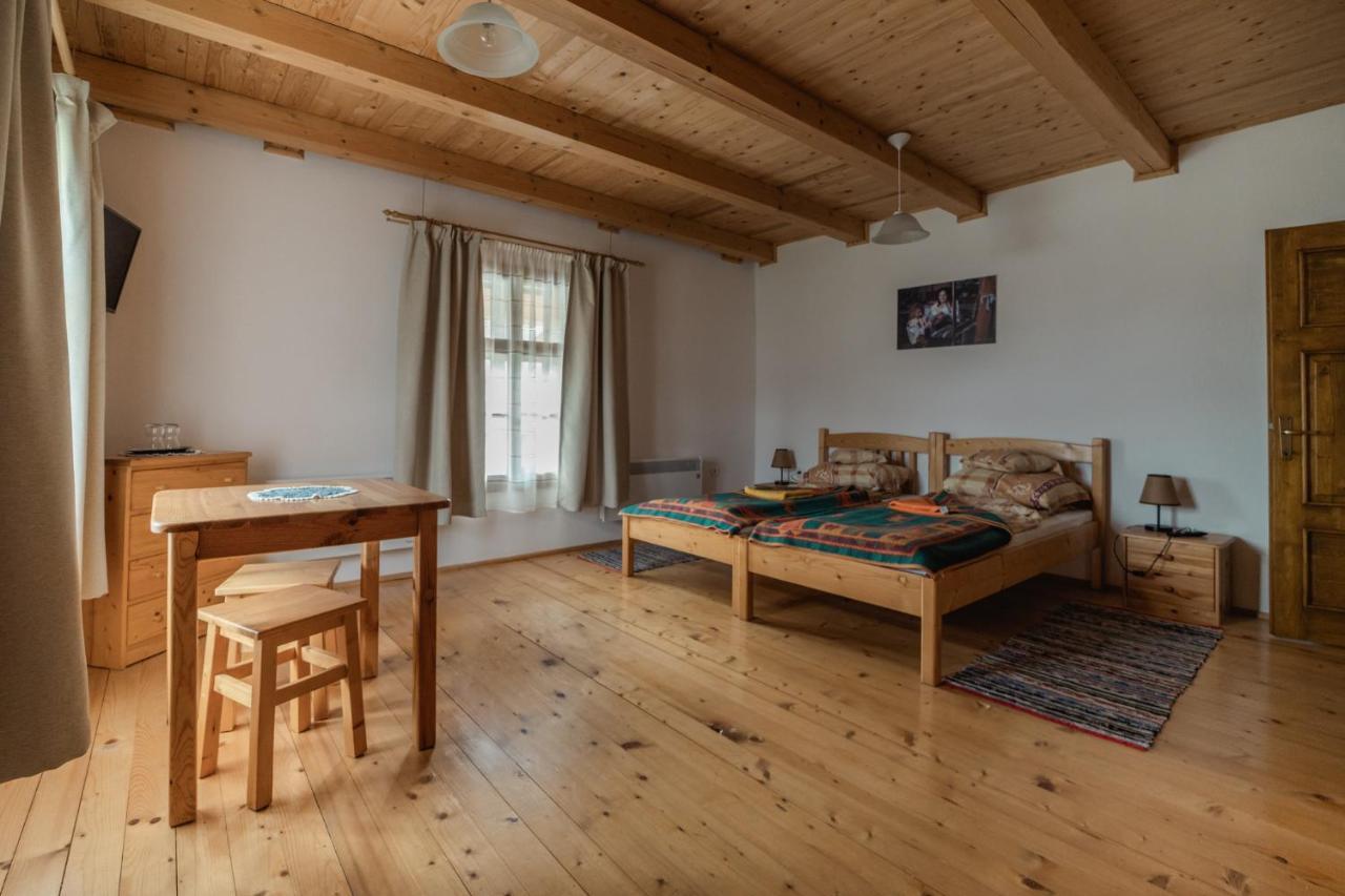 Biotour Camping & Restaurant Ghimeş-Făget Екстериор снимка