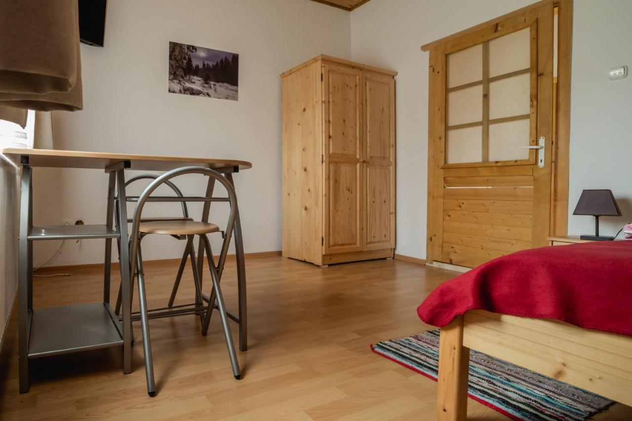 Biotour Camping & Restaurant Ghimeş-Făget Екстериор снимка