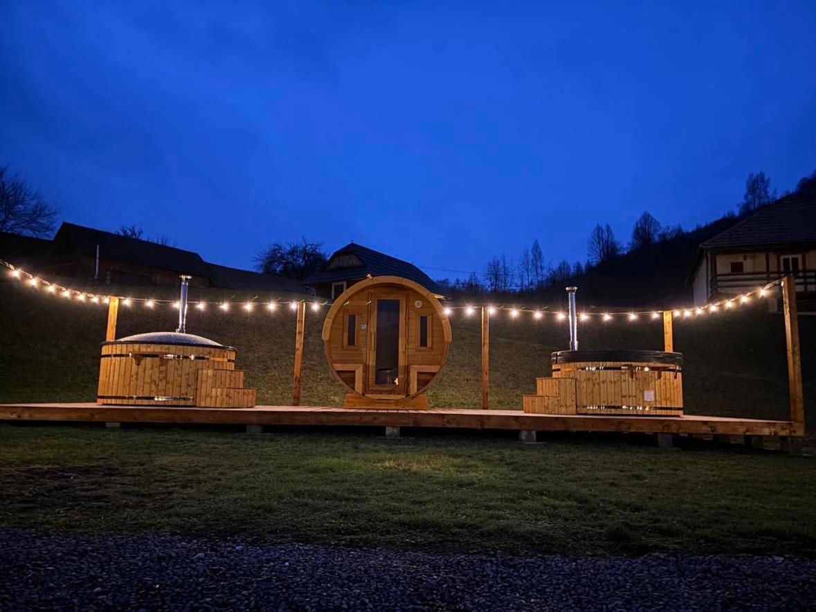 Biotour Camping & Restaurant Ghimeş-Făget Екстериор снимка
